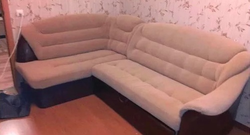 Перетяжка углового дивана. Хабаровск