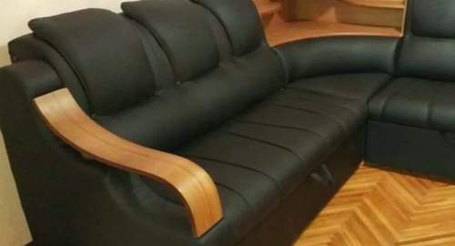 Перетяжка кожаного дивана. Хабаровск